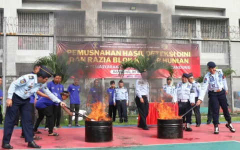 Lapas Banceuy Bandung Musnahkan Hasil Razia Blok Kamar Hunian