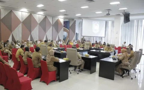 Dirjen Bina Pemdes Minta Jajarannya Tingkatkan Kinerja