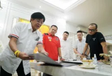 Buset Dah. Waketum Golkar Bertemu Jeffrey Budiman