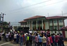 FAMTU Berunjuk Rasa di PT Banten, Desak Terdakwa Djoko Sukamtono Dihukum Seberat-beratnya