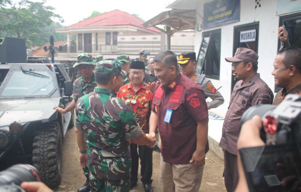 Kasad Berikan Penghargaan Ke Lapas Cianjur Dan Korwil Suci Raya