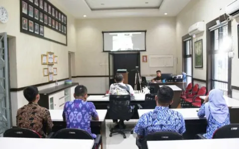 Lapas Cirebon Ikuti Desk Evaluation Dari Kemenpan RB Secara Virtual