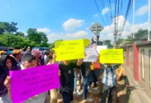 Ribuan Massa FAMTU Kembali Geruduk Pengadilan Tinggi Banten Tuntut Mafia Tanah Dihukum Berat