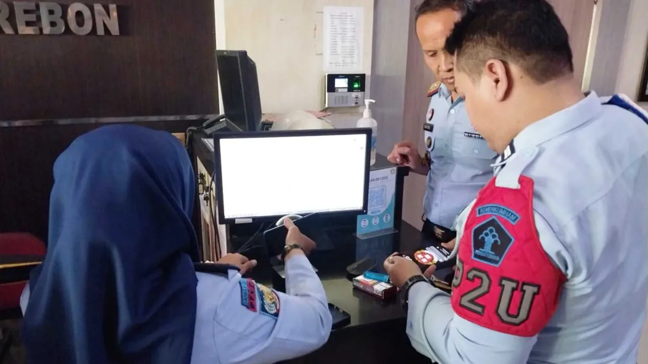 Tegas, Lapas Cirebon Lakukan Body Scanner Ke Pegawai Lapas