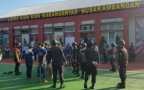 SIGAP, Kemenkumham Jabar Pindahkan 14 Napi Ke Pulau Nusakambangan