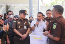 Kejari Kota Malang Hancurkan Barang Bukti Narkoba Dari 124 Perkara