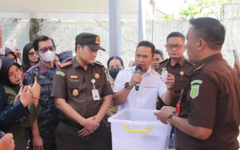 Kejari Kota Malang Hancurkan Barang Bukti Narkoba Dari 124 Perkara