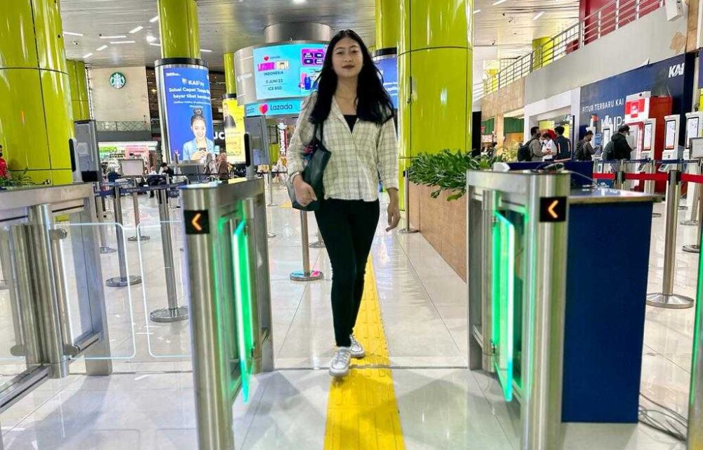 Keren, Pemeriksaan Tiket Cukup Melalui Pindai Wajah