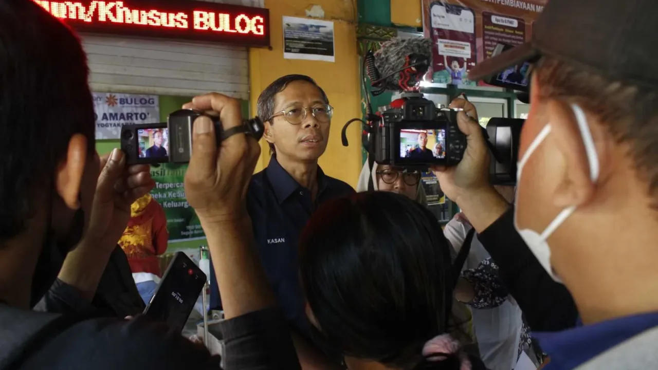 Kepala BK Perdag: Cek Pasar Harga Bapok Beringharjo Stabil dan Pasokannya Aman