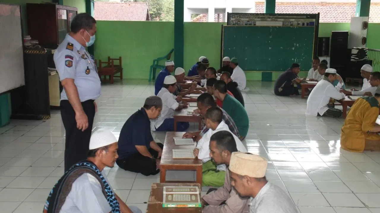 Lapas Cirbon Gelar Pesantren Untuk Narapidana