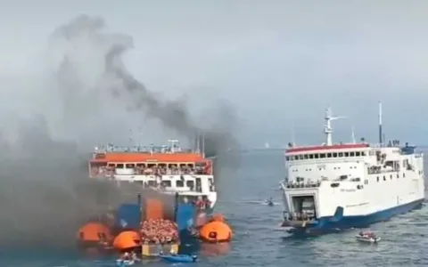 Kapal Feri Tujuan Bakauheni Terbakar, Penumpang Histeris