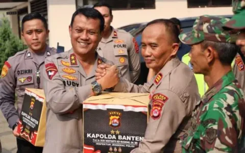 Antisipasi Gangguan Kamtibmas, Kapolda Banten Lakukan Patroli