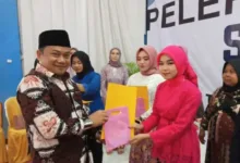 Dewan Komite Lepas 90 Siswa-siswi SMKN 1 Kalanganyar, Begini Pesannya