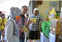 Wamendag Jerry Blusukan Ke Pasar Surakarta Pastikan Harga Dan Ketersediaan Bapok Stabil