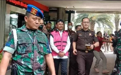 Menkominfo Jhonny Plate Menjadi Tersangka Kasus BTS 4G
