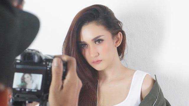 Artis Cantik Nafa Urbach Siap Bertarung Di Pileg 2024