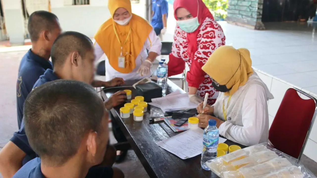 Lapas Cirebon Lakukan Screening TB HIV Hepatitis Pada Warga Binaan
