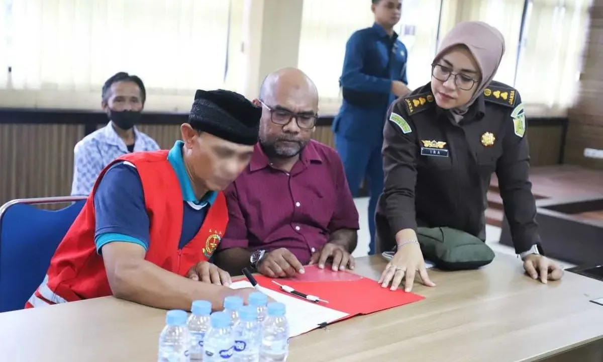 Senyum Lebar Buruh Harian Lepas Kasusnya Dihentikan Kejari Kabupaten Bandung