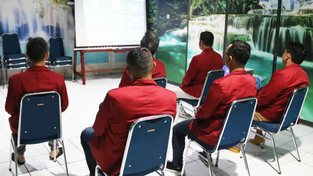 Tuntut Ilmu Tanpa Batas, WBP Lapas Cirebon Ikuti Kuliah Dalam Masa Pidana