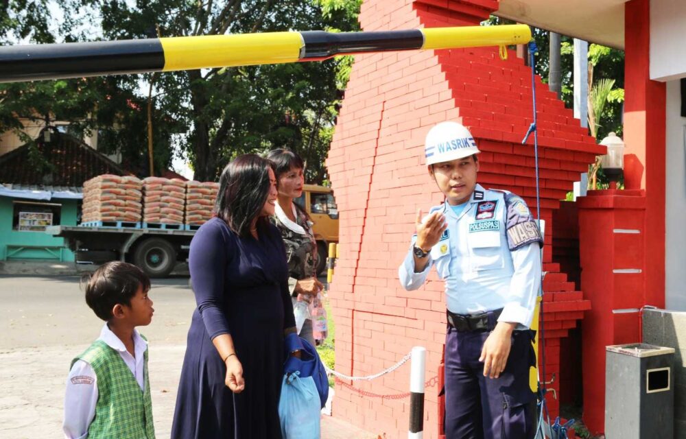 Lapas Cirebon Perketat Pengawasan Dan Pemeriksaan (Wasrik) Di Pintu Utama