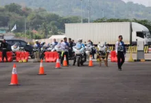 HUT Bhayangkara ke 77, Ditlantas Polda Banten Gelar Perlombaan Saftey Driving dan Saftey Riding