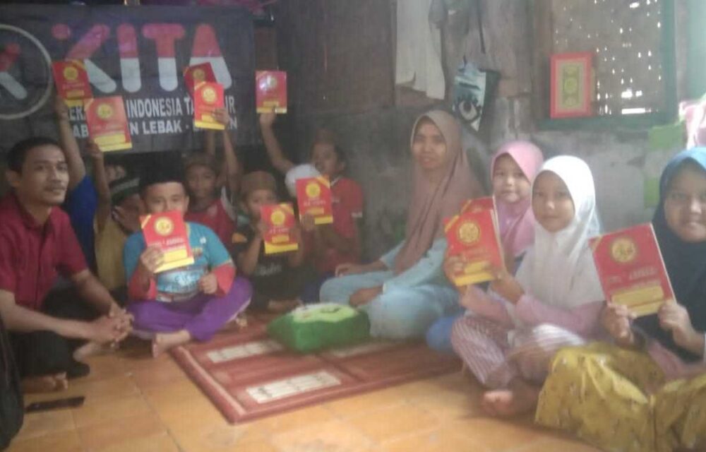 Kita Bagikan Al-Qur'An Kepesantren Salafi Di Lebak