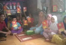 KITA Bagikan Al-Qur’an Kepesantren Salafi di Lebak