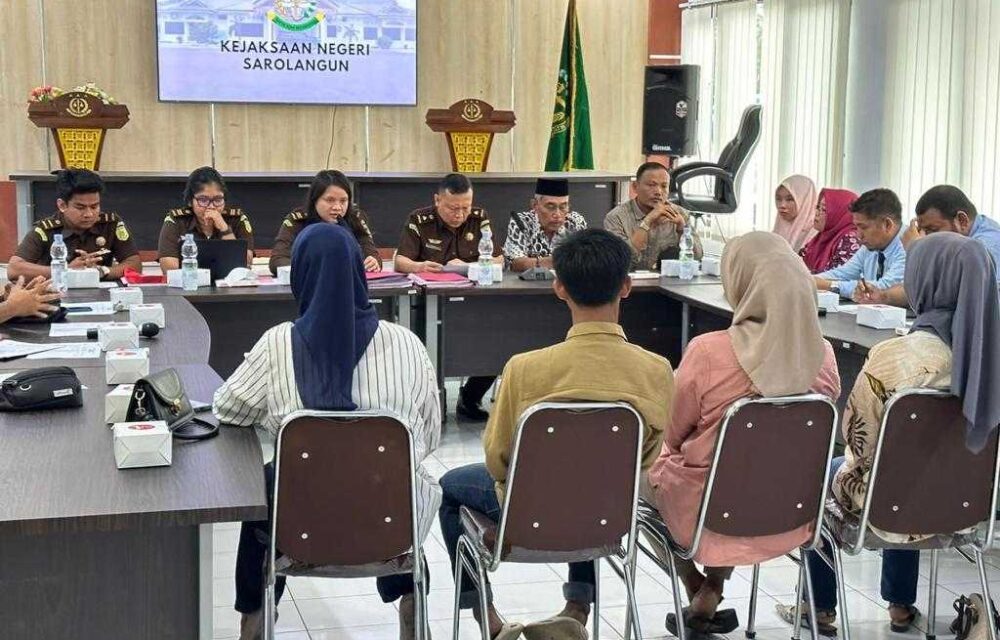 Sejalan Dengan Budaya Lokal, Kejari Sorolangun Lakukan Dua Rj Terdakwa Penganiayaan Secara Adat