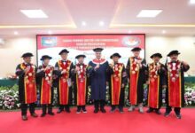 Bupati Zaki Raih Gelar Doktor Sangat Memuaskan