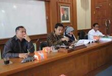 Dprd Puji Komitmen Bulog Serap Gabah Petani