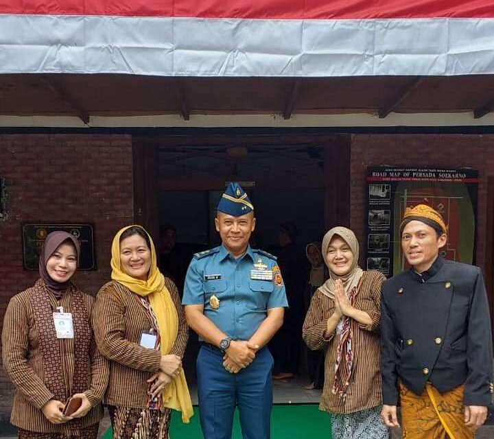 Pesantren Jatidiri Bangsa Indonesia Merajut Perdamaian Nusantara