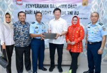 Camel Petir Dan Akademi Beladiri Sejati Fight Memberikan Bantuan Obat-Obatan