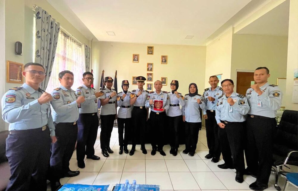 Selesai Pkl, Kabapas Subang Lepas Taruna Taruni Poltekip