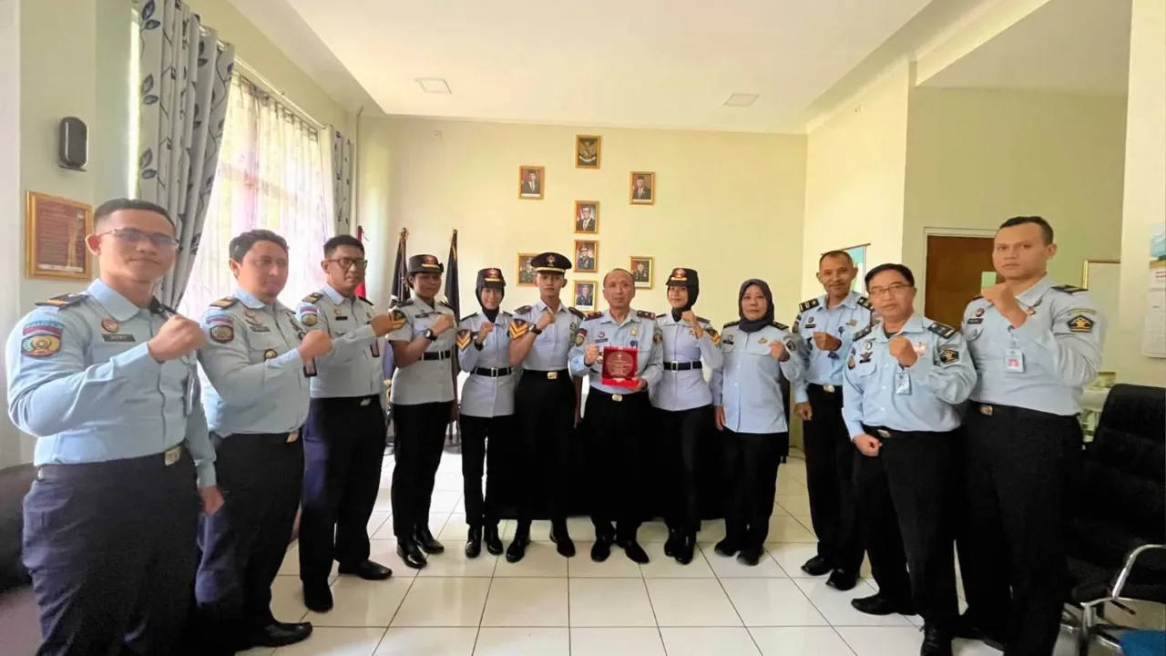 Selesai PKL, Kabapas Subang Lepas Taruna Taruni POLTEKIP