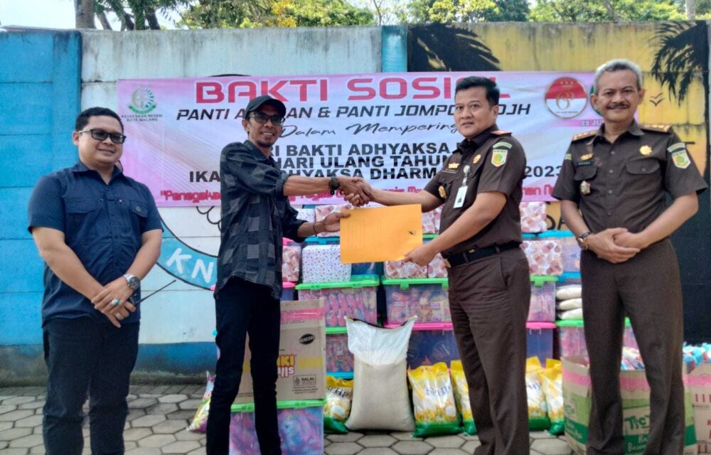 Kejari Kota Malang Lakukan Bakti Sosial