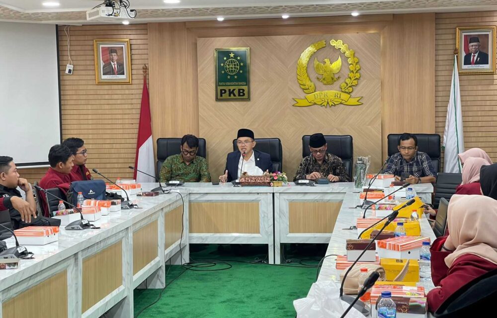 Mahasiswa S2 Iain Cirebon Lapor Anggota Fpkb Cek Selengkapnya