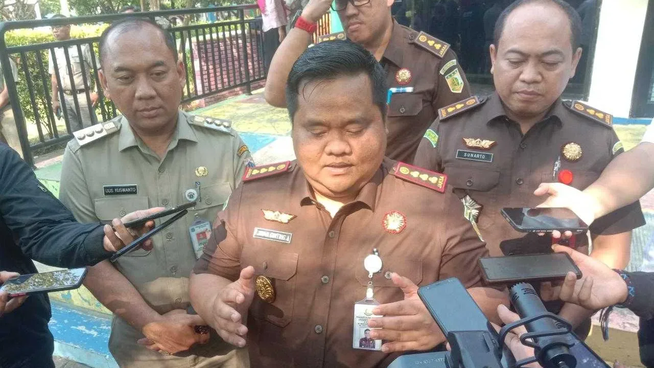 Kajari Jakbar Resmikan Rumah RJ di RPTRA