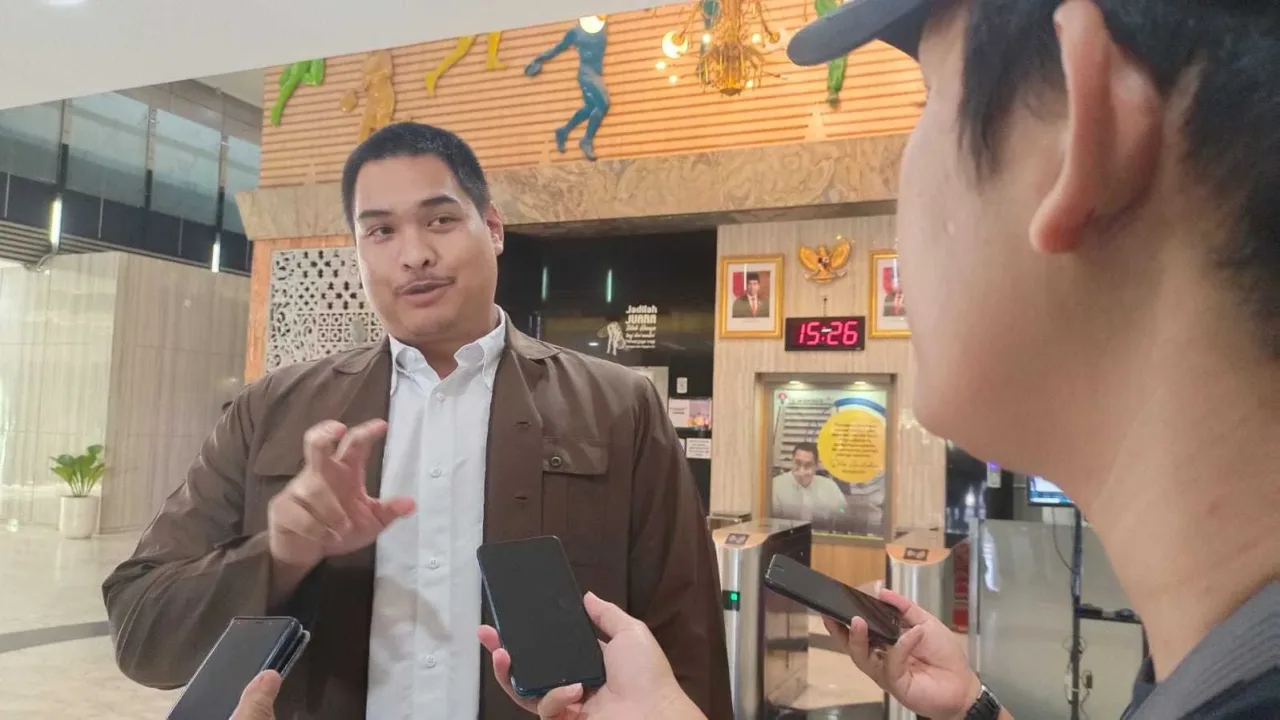 Menpora Dito Jelaskan Soal Aset yang Berlebel Hadiah