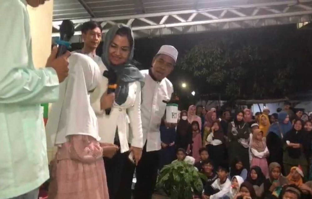 Bacaleg Dpr Ri Camellia Panduwinata Sambut 1 Muharam Pawai Obor Bersama Warga