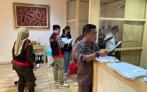 Kejari Jakbar Geledah Dua Perusahaan Kerja Bareng Telkom