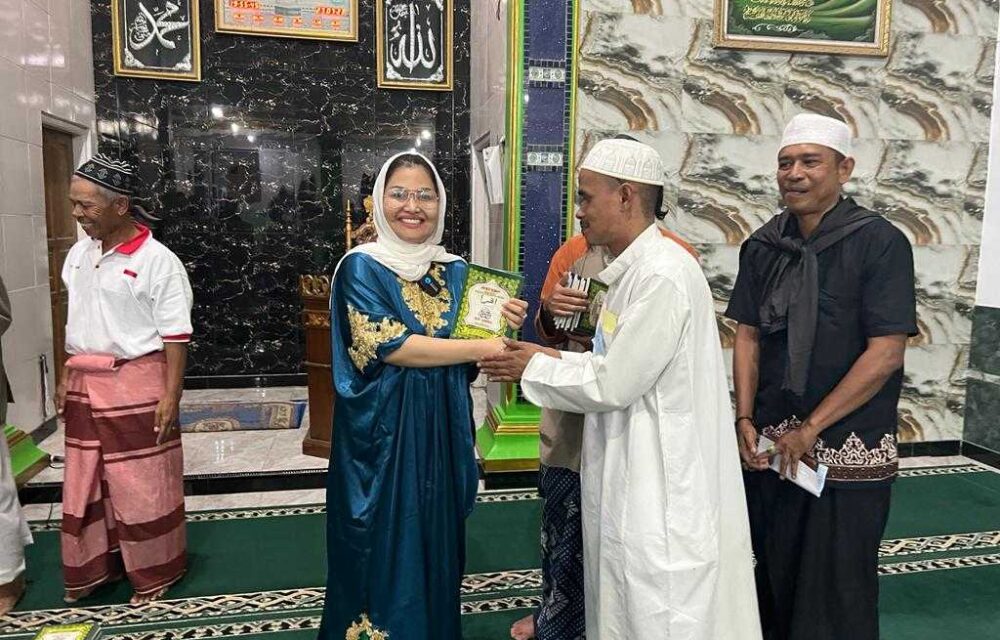 Peringati 10 Muharram, Camellia Panduwinata Gelar Bakos