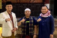 Silaturahmi Presiden Ppmi Mesir Rahmat Iqbal Dengan Ketua Umum Gn Indonesia Juara Di Madinah Al Munawwaroh