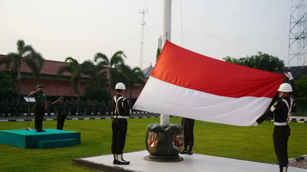 Korem 0604/MY Gelar Upacara Bendera, Mengenang Jasa Para Pahlawan