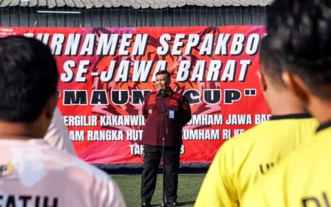 Peringati Hari Dharma Karya Dika, Kakanwil R. Andika Dwi Prasetya Gelar Turnamen Sepak Bola