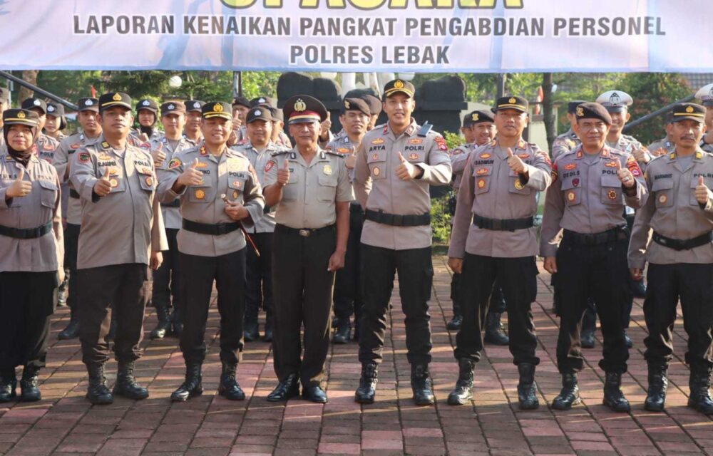 Kapolres Lebak Pimpin Upacara Laporan Kenaikan Pangkat Pengabdian Personil Polres Lebak