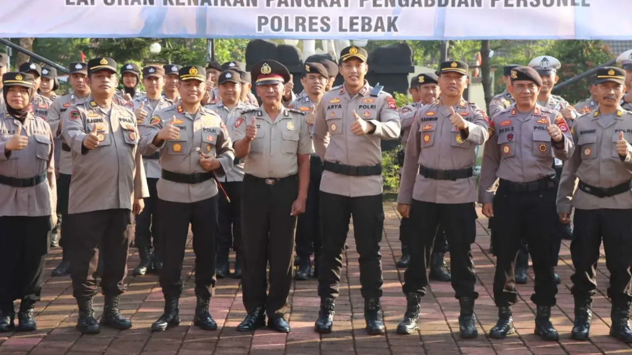 Kapolres Lebak Pimpin Upacara Laporan Kenaikan Pangkat Pengabdian Personil Polres Lebak