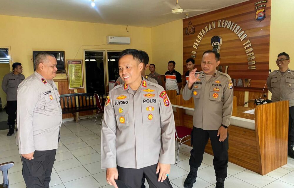 Tingkatkan Pelayanan, Kapolres Lebak Tinjau Pelayanan Spkt Polres Lebak