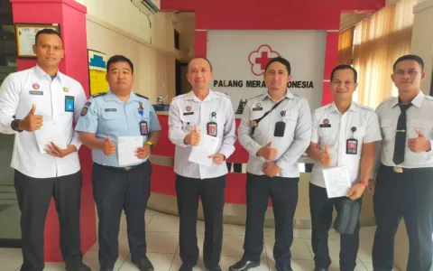 Pegawai Bapas Subang Gelar Kegiatan Donor Darah Peringati HUT Kemenkumham ke-78