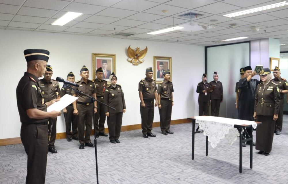Tok, Dra Ainur Rochmaini Resmi Jabat Aspidmil Kejati Dki