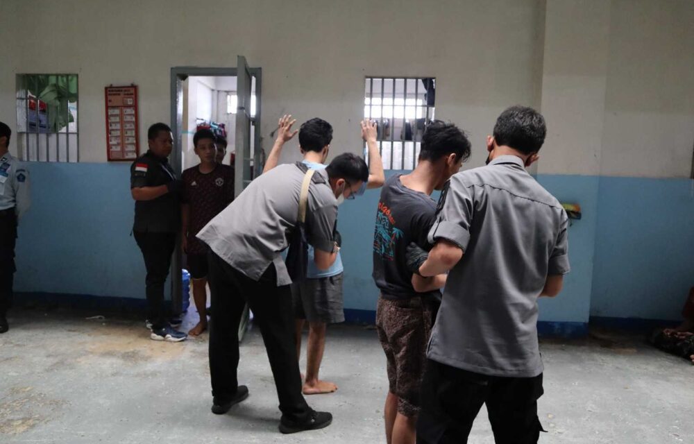 Lapas Kelas Iia Bekasi Gelar Penggeledahan Blok Kamar Hunian Warga Binaan